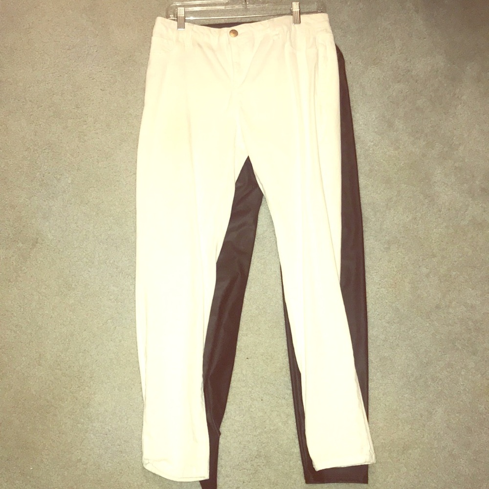 White skin tight skinny jeans